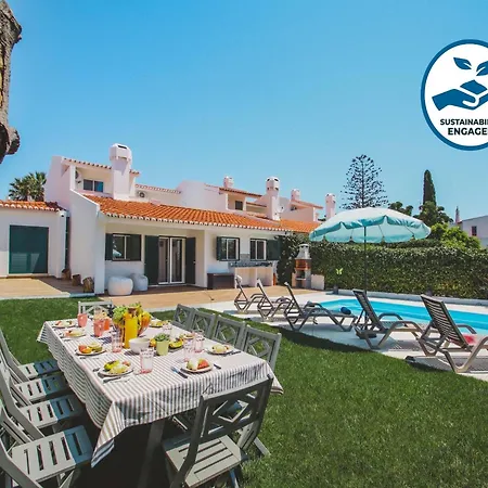 Villa In Albufeira Near Praia D'Oura Beach Villa