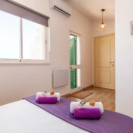 Villa In Albufeira Near Praia D'Oura Beach Villa Albufeira