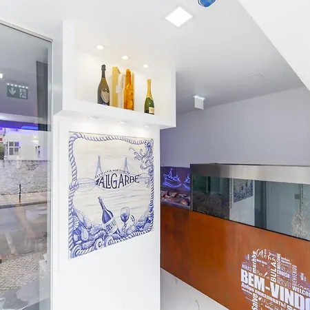 Villa In Albufeira Near Praia D'Oura Beach