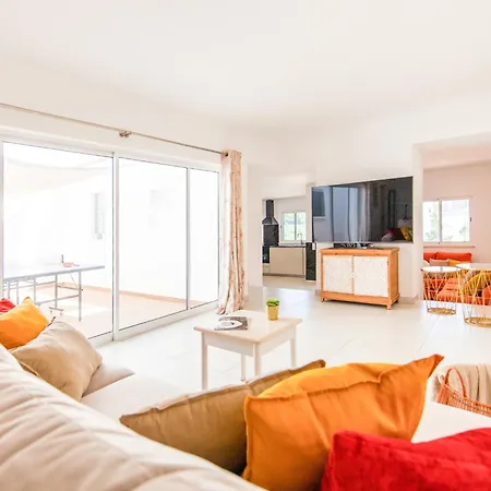 Βίλα Villa In Albufeira Near Praia D'Oura Beach *